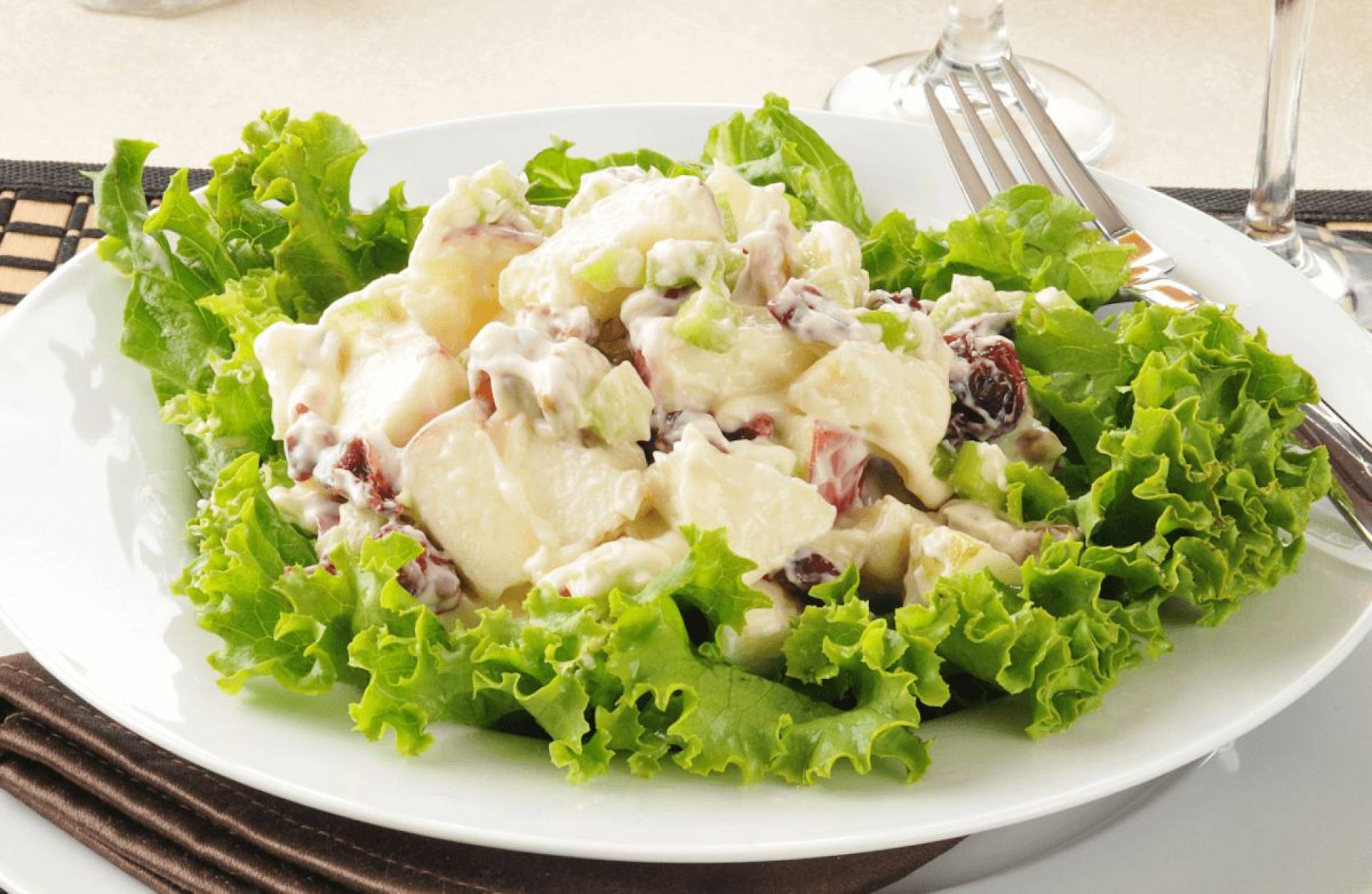 Fresh Tuna Salad with Spring Mix and a Baguette - Low Fat